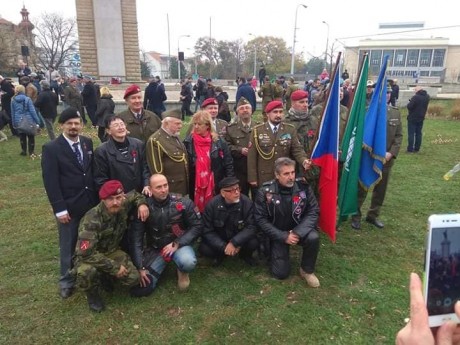 46154414_10212368723593758_5819233579984486400_n (1)